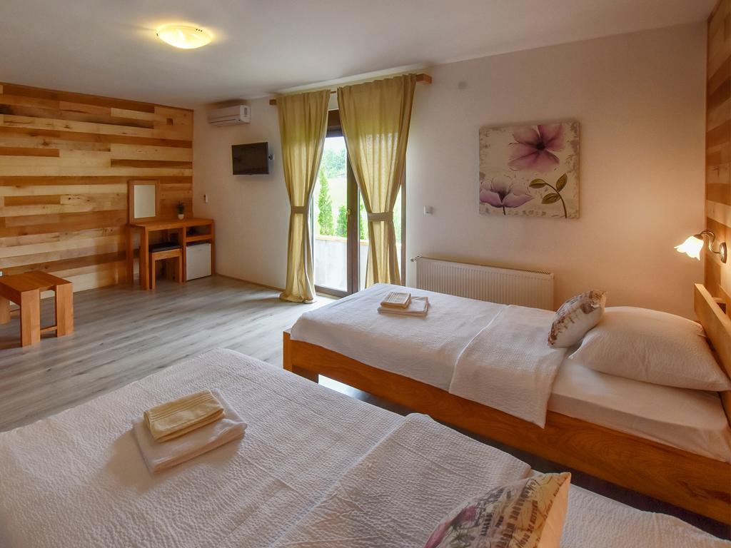 Villa Stone Раковица Экстерьер фото