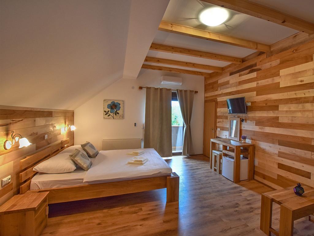 Villa Stone Раковица Экстерьер фото